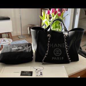 Chanel Deauville Tote 20S . Mint Condition